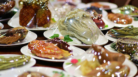 Bữa tiệc 'mầm đá' 150 món sang trọng đắt đỏ nhất thế giới