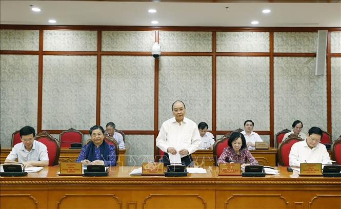 Bộ Chính trị làm việc với Ban Thường vụ Tỉnh ủy Sơn La (ảnh TTXVN)