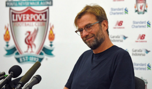 Klopp háo hức bước vào trận derby tối nay. 