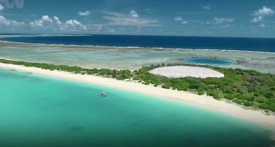 Cận cảnh đảo thiên đường hóa mảnh đất chết chóc sau vụ thử hạt nhân