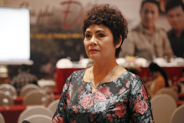 NSND Minh Châu trong buổi ra mắt phim truyền hình "Gia phả của đất" do NSƯT Quốc Trọng làm đạo diễn. Ảnh: VFC.