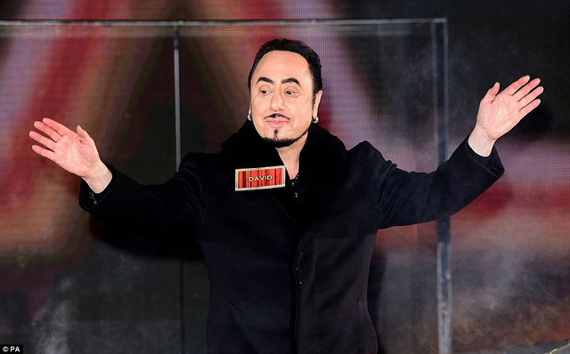 David Gest là nhà sản xuất phim nổi tiếng và cũng là một ngôi sao truyền hình của nước Mỹ