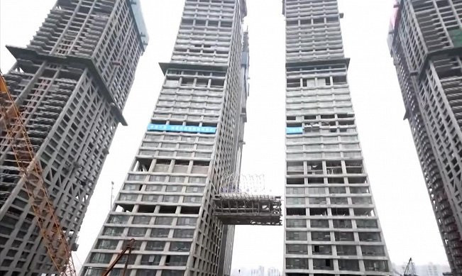 Siêu công trình nhà chọc trời nằm ngang ở độ cao 250 m tại Trung Quốc