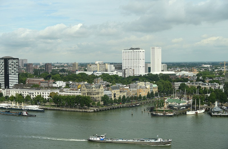 Cảng quốc tế Rotterdam