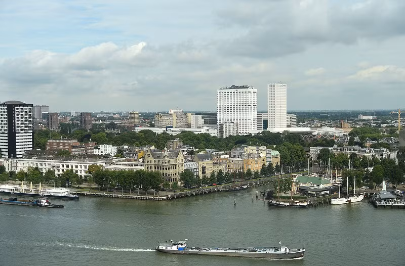 Cảng quốc tế Rotterdam
