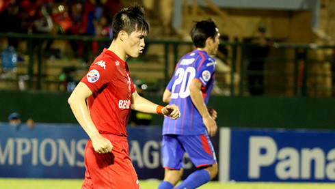 Công Vinh đã không gặp may trong trận này. Ảnh: Thanh Việt.