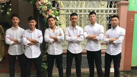 Giải mã chiếc 'áo sơ mi quốc dân' xôn xao mạng xã hội