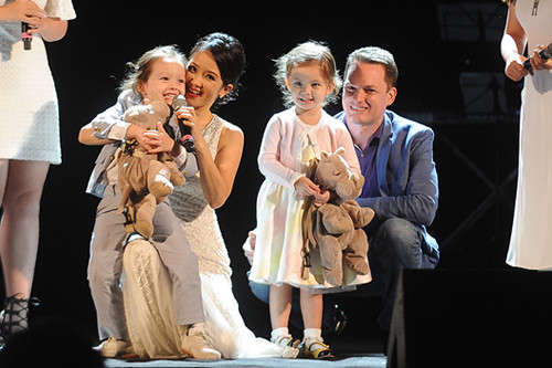 Gia đình hạnh phúc của Hồng Nhung và Kevin. Ảnh: Giang Huy.