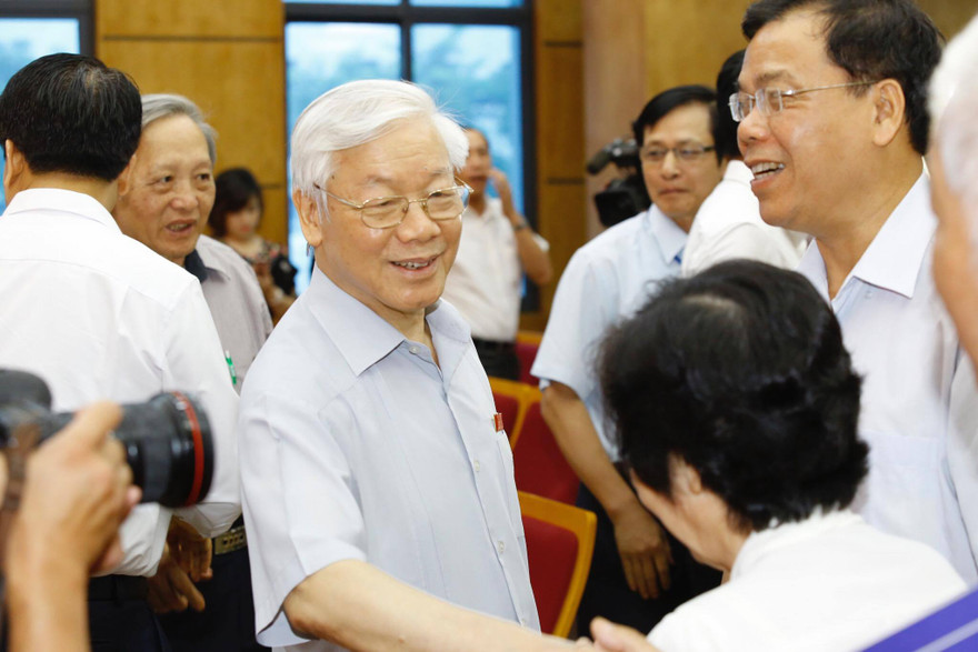 Xử lý cán bộ: Trước đánh từ vai, giờ đánh trên đầu nhiều hơn