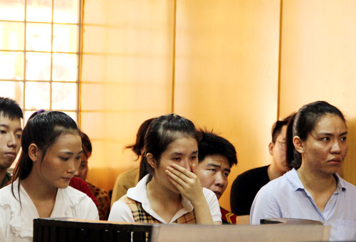 Các bị cáo thừa nhận hành vi phạm tội, riêng Lộc kêu oan. Ảnh: X. D. 