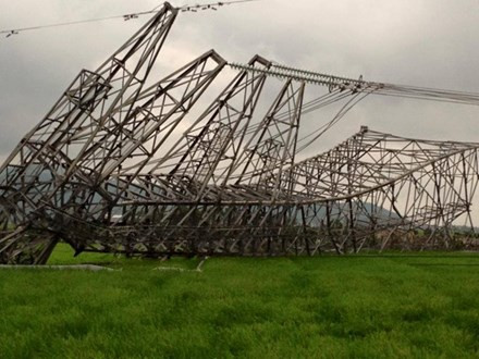 Sự cố đổ cột điện đường dây 500kV đang gây băn khoăn trong dư luận về chất lượng thi công