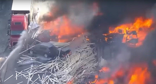 Tai nạn liên hoàn khiến 28 xe bốc cháy ở Colorado