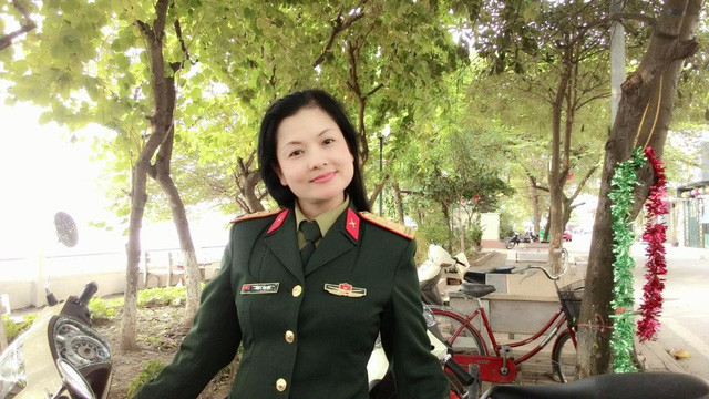 Thu Quế vừa được phong danh hiệu NSND