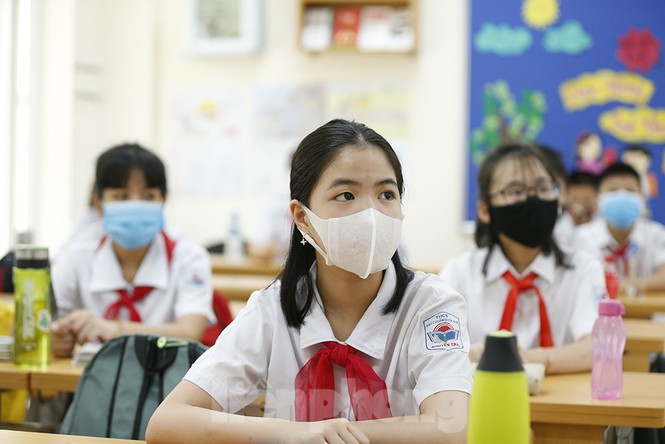 Không bắt buộc học sinh đeo khẩu trang, mở lại dịch vụ không thiết yếu