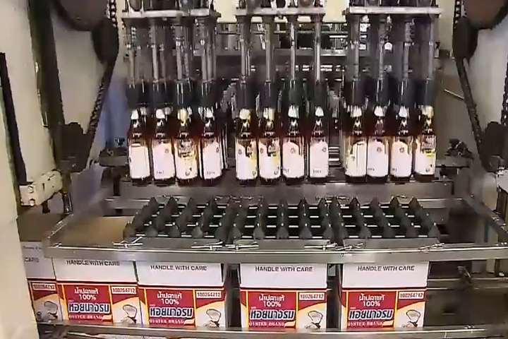 Nhà máy sản xuất 50.000 chai nước mắm mỗi ngày ở Thái Lan