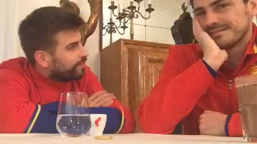 Pique và Casillas đang cùng nhau luyện tập và thi đấu cho tuyển Tây Ban Nha trong loạt trận giao hữu.