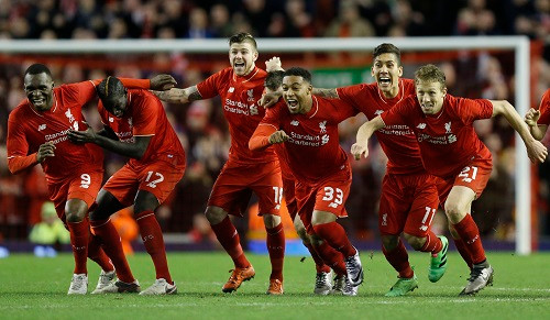 Niềm vui vỡ òa khi Joe Allen thực hiện thành công quả sút cuối cùng. Ảnh: Reuters.