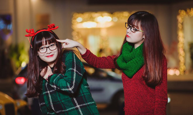 Cặp song sinh xinh đẹp, học giỏi Thủy Thu - Thu Thủy.