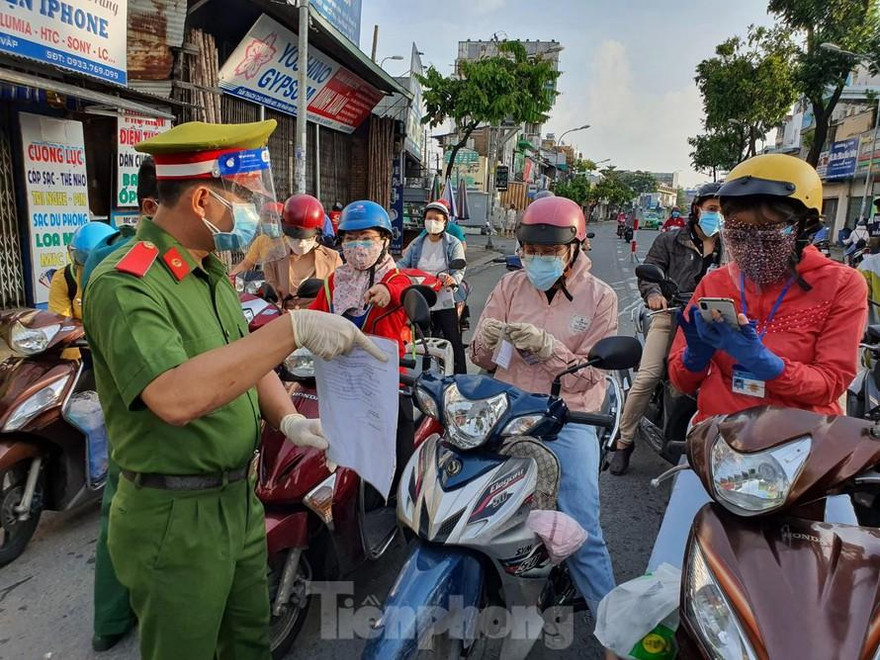 Quy định mới về phòng, chống dịch: Dừng thực hiện Chỉ thị 15,16, hết cát cứ, cục bộ