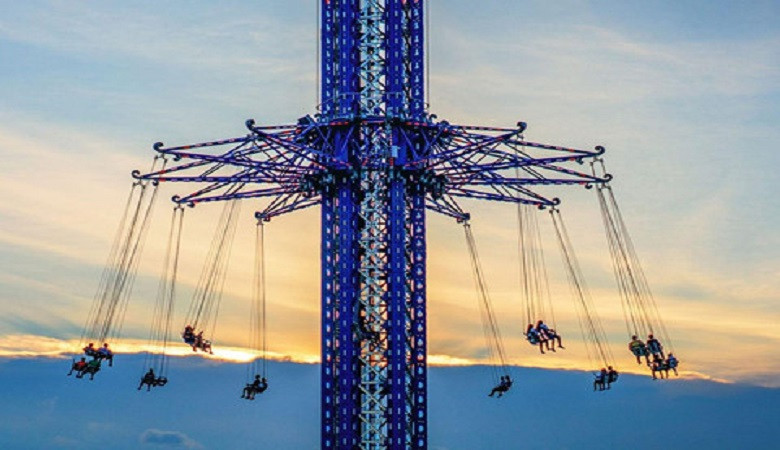 Cùng thử cảm giác mạnh khi ngồi trên xích đu cao nhất thế giới