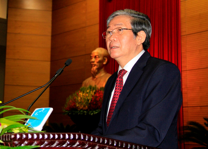 Thường trực Ban Bí thư Đinh Thế Huynh đề nghị nên chọn công tác đánh giá cán bộ làm khâu đột phá trong 2017.