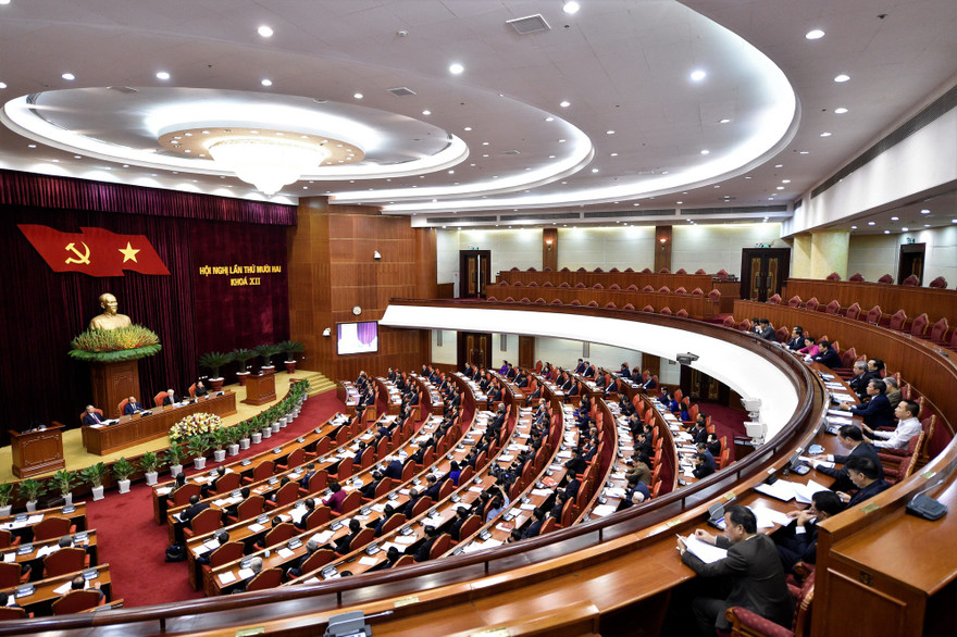 Hội nghị Trung ương 12 (ảnh N.B)