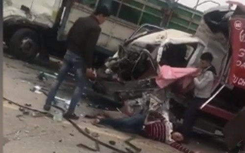 Tai nạn liên hoàn tại cầu Thăng Long