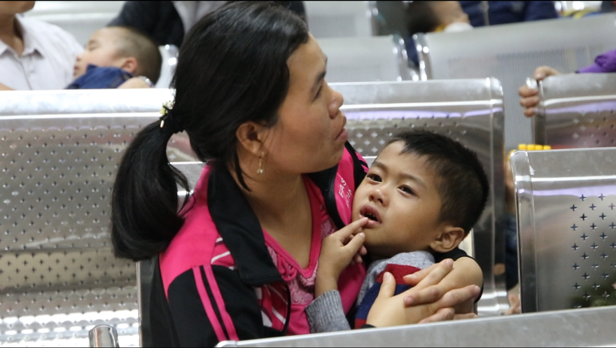 Phụ huynh đau lòng khi biết con nhiễm sán lợn do ăn phải 'thịt bẩn' ở trường