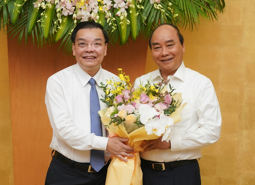 Thủ tướng chúc mừng Bộ trưởng KH&CN Chu Ngọc Anh