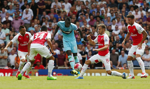 Arsenal luôn biết cách chiến thắng khi không còn mục tiêu. Ảnh: Reuters.