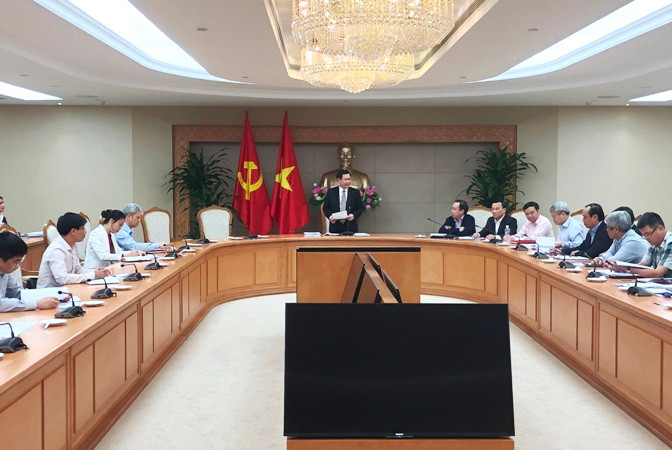 Phó Thủ tướng Vương Đình Huệ chủ trì phiên họp