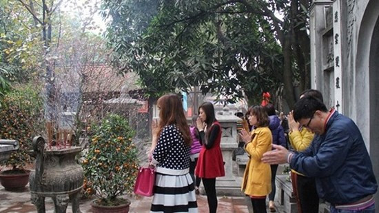 Tết này nên đi chùa nào để cầu duyên 