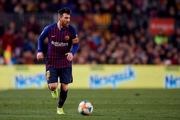 VIDEO: Tròn mắt trước đôi chân 'ma thuật' của Messi