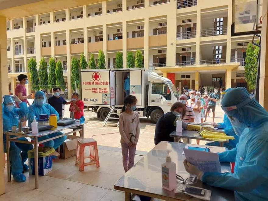 Những món quà 'tri ân từ tâm' bất ngờ ở trong khu cách ly tập trung