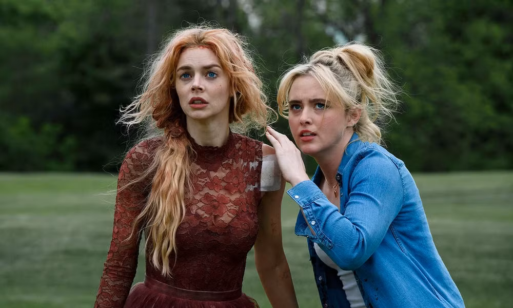 Ready or Not 2: Cô dâu xui xẻo trở lại chơi trốn tìm, hồi hộp và rất giải trí