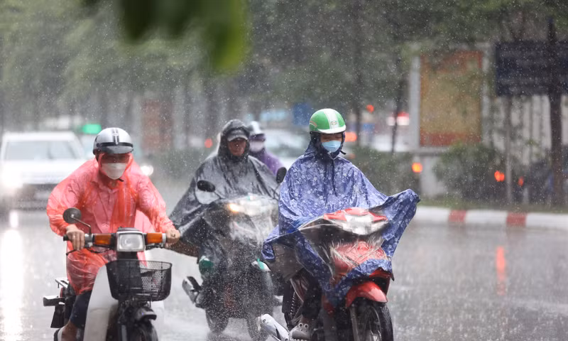 Miền Bắc sẽ đón mưa dông liên tiếp 