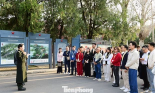 Đoàn đại biểu Việt Nam thăm ‘thủ đô cách mạng' của Trung Quốc