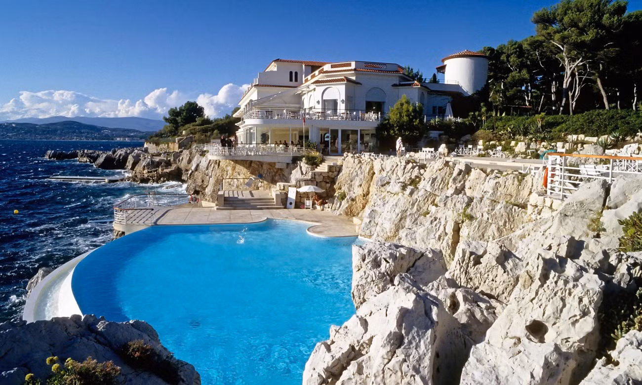 Khách sạn Hotel du Cap-Eden-Roc ở Antibes, Pháp hiện không cho phép chụp ảnh mà không có sự cho phép trước 