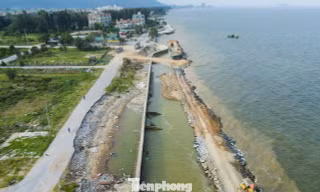 'Cứu' kè biển Hải Tiến trước mùa mưa bão