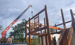 Người dân dỡ nhà, di dời mồ mả, bàn giao mặt bằng cho cao tốc 24.000 tỷ đồng