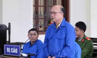 Cựu chủ tịch xã lĩnh án vì vận chuyển thuê ma túy 
