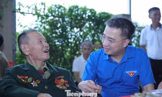 Bí thư T.Ư Đoàn Nguyễn Tường Lâm tri ân thương binh, bệnh binh tại Nghệ An 