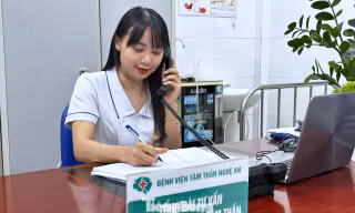 Những cuộc gọi cầu cứu từ tuổi học trò