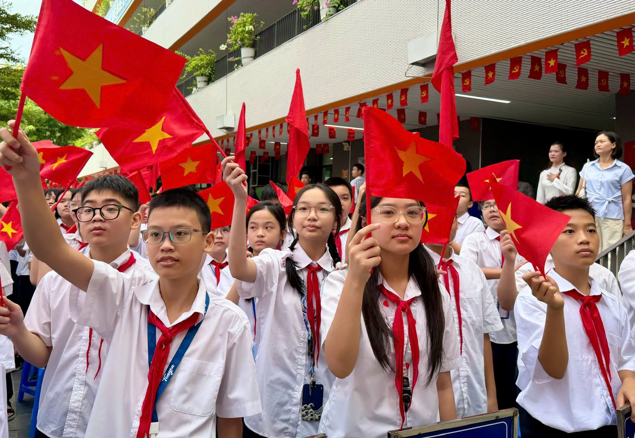 TUYỂN SINH 2027