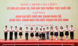 Phó Chủ tịch Thường trực Quốc hội gặp mặt thế hệ trẻ Bắc Ninh trong ngày đặc biệt