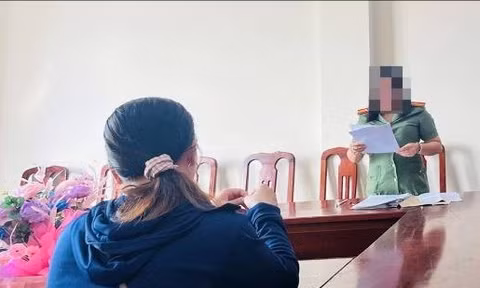 Cà Mau xử phạt người đăng tin sai về bão lũ tại miền Trung 