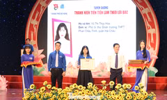Thành Đoàn Đà Nẵng đã trao tặng cúp và bằng khen cho 37 gương thanh niên tiên tiến làm theo lời Bác cấp thành phố năm 2020. Đây là 37 tấm gương tiêu biểu nhất, xuất sắc nhất trong phong trào thi đua của tuổi trẻ Đà Nẵng