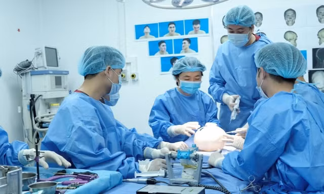 Ghép tạng Việt Nam 'ngang cơ' các trung tâm hàng đầu thế giới