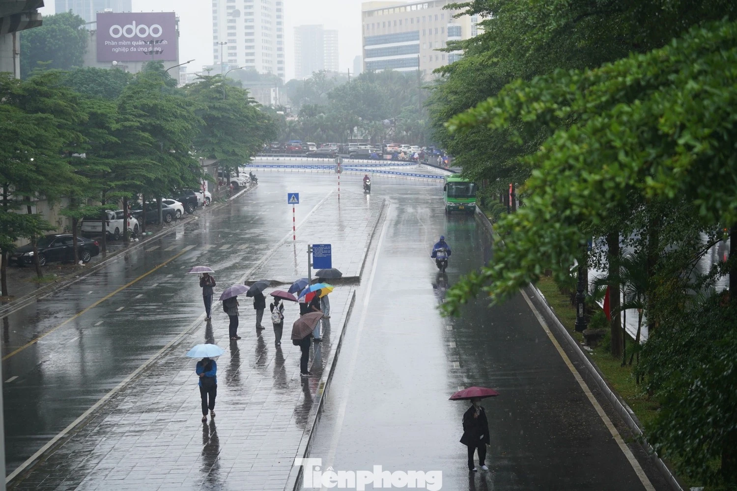 Miền Bắc Chuyển Rét Đậm Dịp Tết, Nam Bộ Duy Trì Nắng Nóng