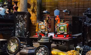 Không gian Tết trong gia đình khá giả Bắc Bộ xưa